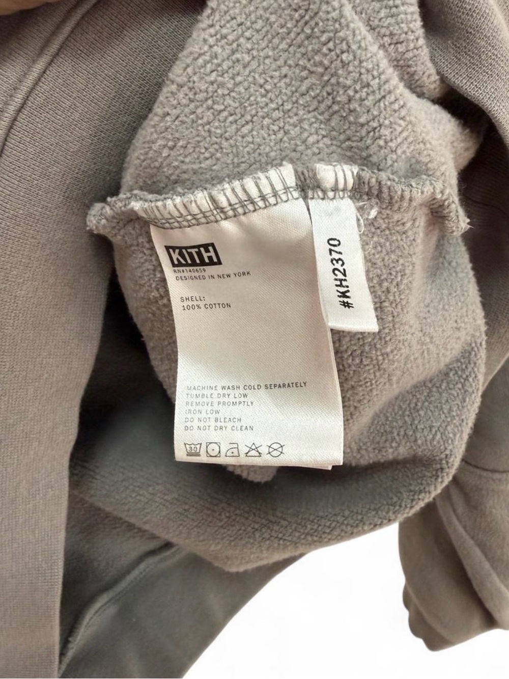 Kith Light Gray Men's Crewneck Sweatshirt. Men’s Large - Picture 4 of 5